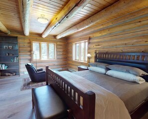 3 soverom, strykejern/-brett, reiseseng for barn og wi-fi (inkludert)