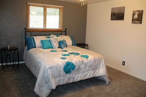 3 bedrooms, free WiFi, bed sheets