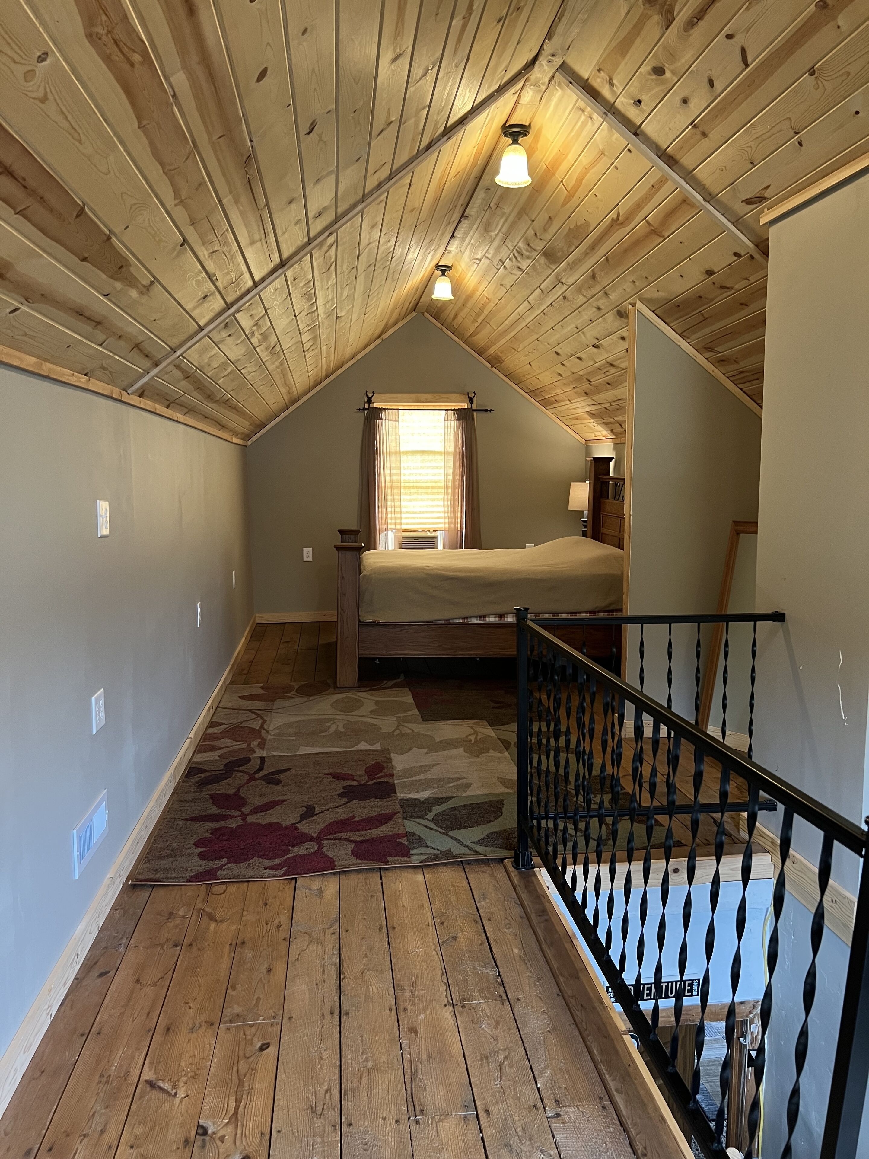 3 多间卧室、旅行婴儿床、免费 WiFi、床单