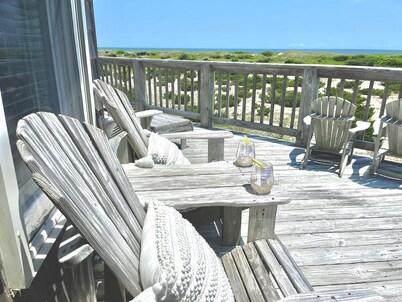 Oceanfront 4 bedroom Salvo Sandcastle * Hot Tub