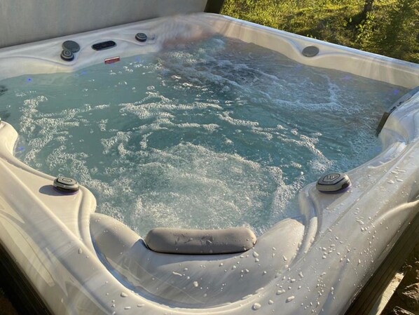 Bañera de hidromasaje exterior