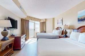 2 bedrooms, iron/ironing board, Internet, bed sheets - Amazing & beautiful direct-oceanfront condo with pool, hot tub & AC (Myrtle Beach)
