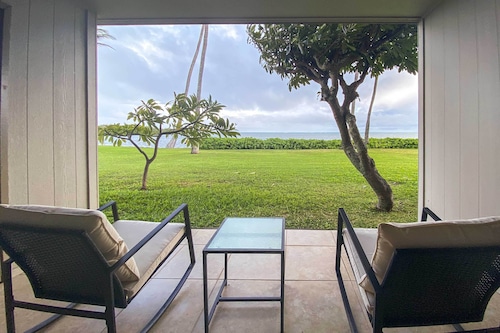 High-End Resort Condo Nestled on Molokai Shoreline
