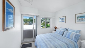 3 habitaciones, tabla de planchar con plancha, internet y ropa de cama 