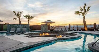 Zions Village, 7BDR 6BTH, Spacious Home, Beautiful Pool, near Zions Nat Park.