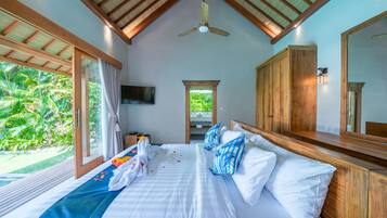 4 slaapkamers, een kluis op de kamer, een strijkplank/strijkijzer, wifi