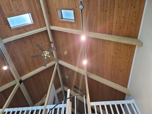 Interior - Pocono Lake House With Beautiful Lake View (Pocono lake)