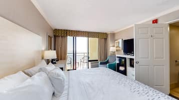 Ferros/tábuas de passar roupa, acesso à internet, roupa de cama