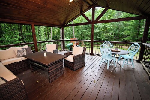 Storybook Grove- Broken Bow/Hochatown- 4bd