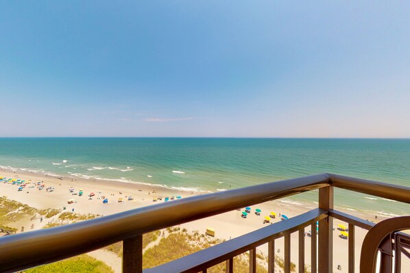 Property grounds - 12th floor, newly renovated oceanfront studio with AC, pool & hot tub access (Myrtle Beach)