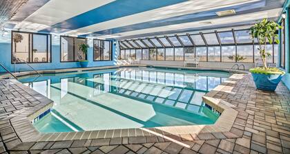 9th Floor Oceanfront Snowbird Friendly Studio w/ Pool/Hot Tub, WiFi, AC