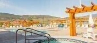 Large home 4 bed and 4 bath two separate suites home two kitchens water views