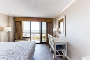 Strykejern/-brett, internettilgang og sengetøy