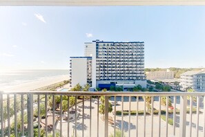 Property grounds - 7th Floor Ocean View Studio WiFi w/ AC, Shared Pool/Hot Tub-Dogs OK (Myrtle Beach)