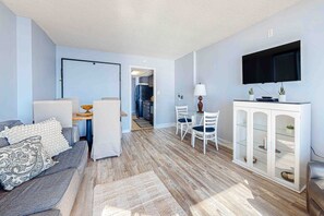 Televisio, DVD-soitin, videokirjasto