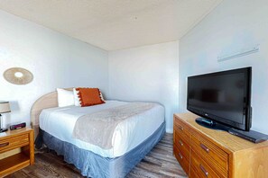 1 bedroom, iron/ironing board, Internet, bed sheets