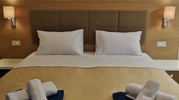 Egyptian cotton sheets, premium bedding, iron/ironing board, free WiFi