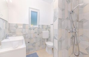 House | Bathroom