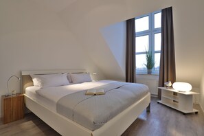 2 chambres, fer et planche à repasser, lit de bébé portatif, Wi-Fi