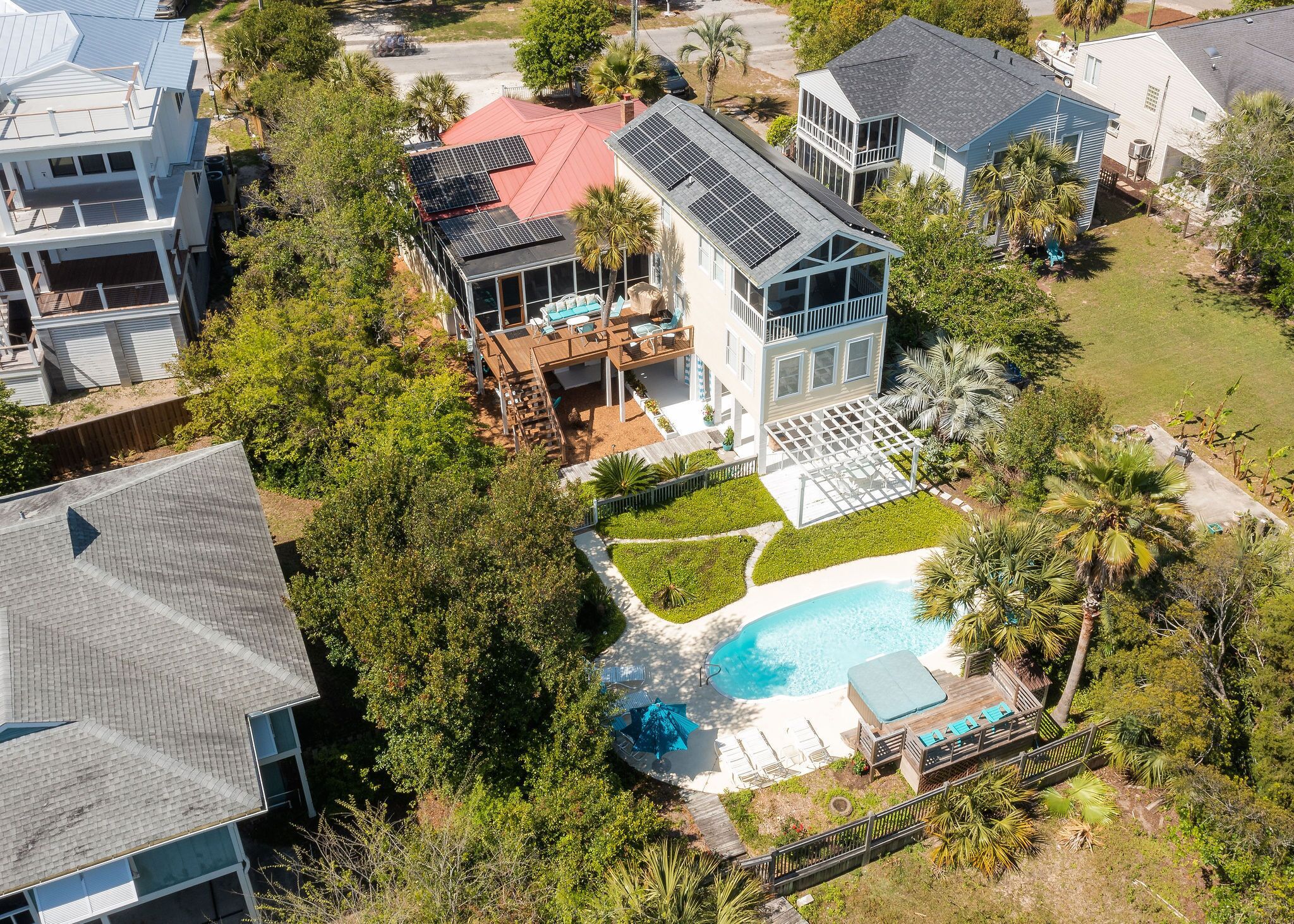 المنشأة من الخارج