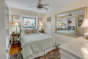 4 dormitorios, tabla de planchar con plancha, Internet y ropa de cama