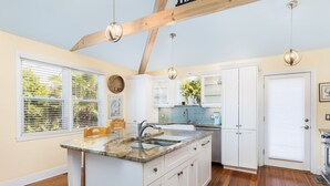 Private kitchen - Stay @ Moondance on Isle of Palms! (Isle of Palms)