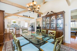 Dining - Stay @ Moondance on Isle of Palms! (Isle of Palms)
