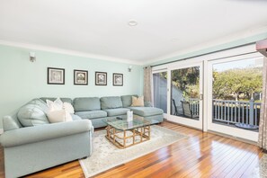 Flat-screen TV - Racquet Club Villas 21 - "Game Set Match" (Isle Of Palms)