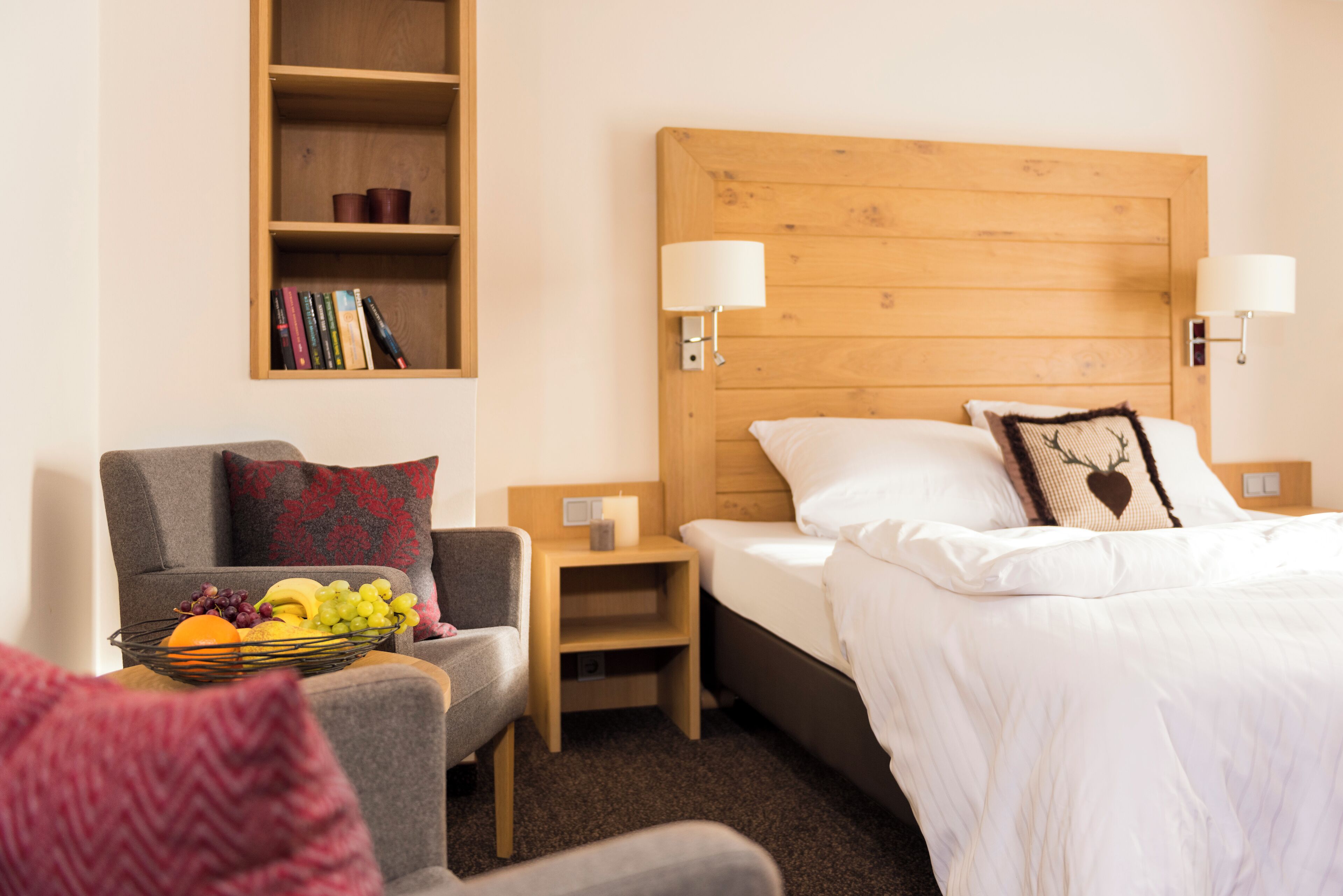 Classic-rum | Sängtillbehör av högsta kvalitet, duntäcken och minibar