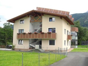 Imagen sin descripción, 2 de 23, botón