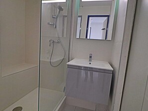 Bathroom - Apartment in Sète with sea view for 6 people (Sète)