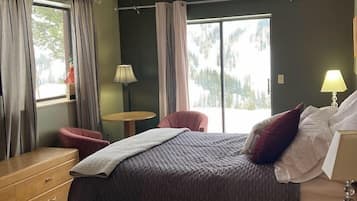 1 bedroom, desk, iron/ironing board, free WiFi