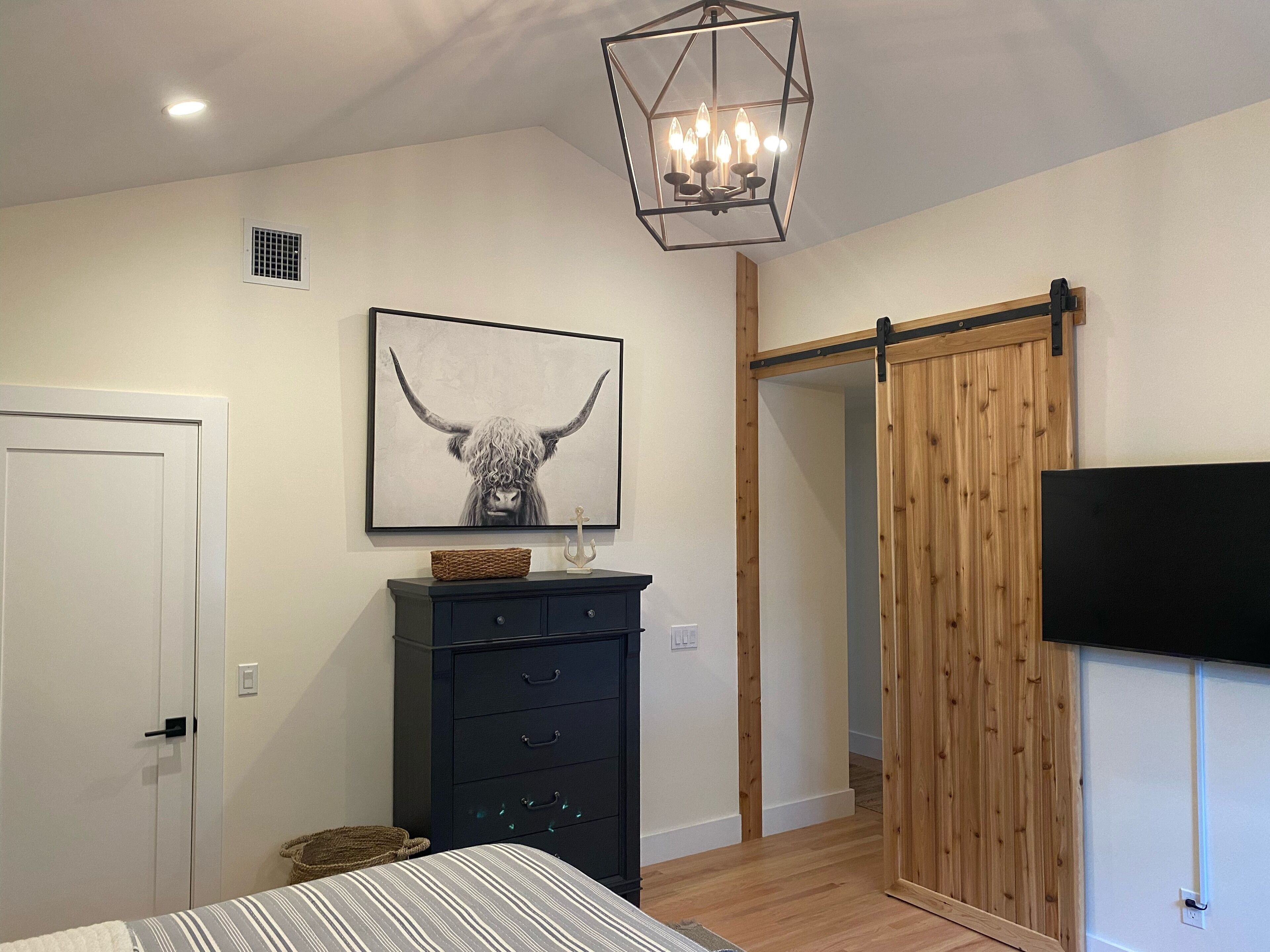 4 chambres, fer et planche à repasser, Wi-Fi gratuit, draps fournis
