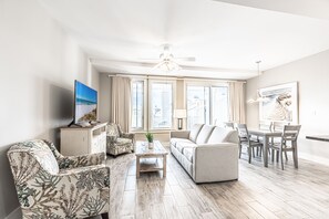 スマートテレビ、暖炉