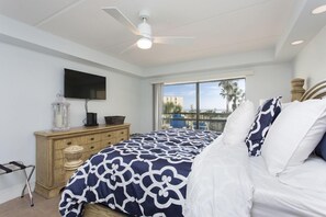 2 bedrooms, iron/ironing board, Internet