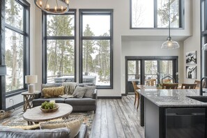 Tv, eldstad och tv-spel