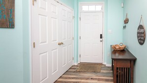 Interior - Seaclusion Near Bethany Beach (Ocean View)