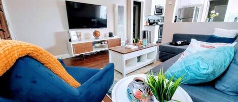 テレビ、書斎 / ワークスペース