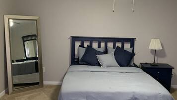 2 chambres, fer et planche à repasser, accès au Wi-Fi (inclus)