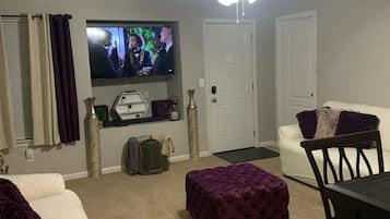 Téléviseur, sélection de musique, sélection de films, chaîne audio