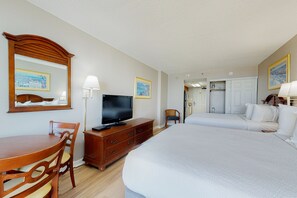 Iron/ironing board, Internet, bed sheets