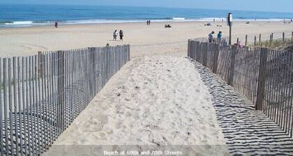 DownByTheBay_107- Spacious Beach Home 4BR/3.5BA @Broad Marsh/Pool/Steps to Beach