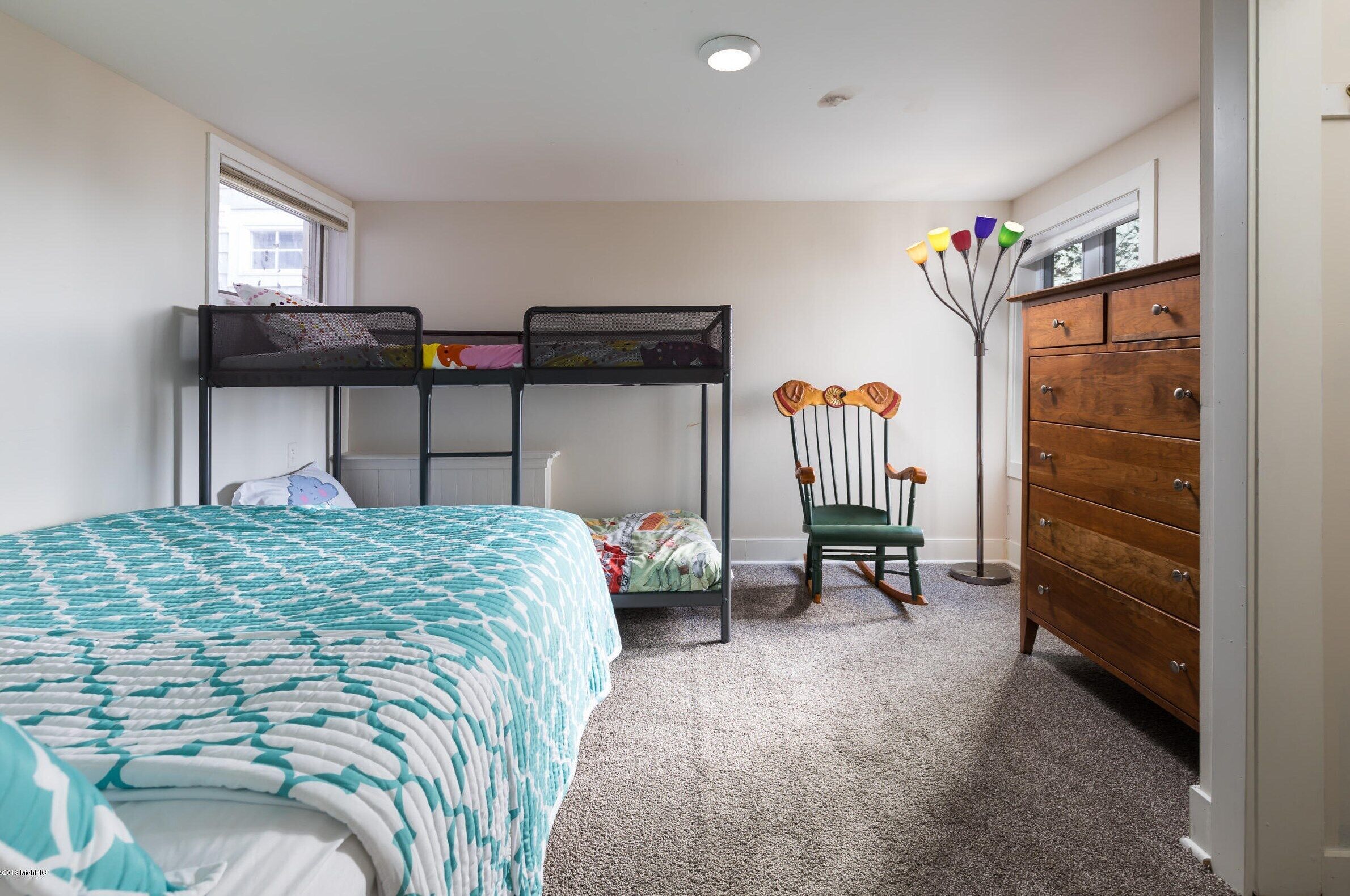 4 chambres, fer et planche à repasser, Wi-Fi gratuit, draps fournis