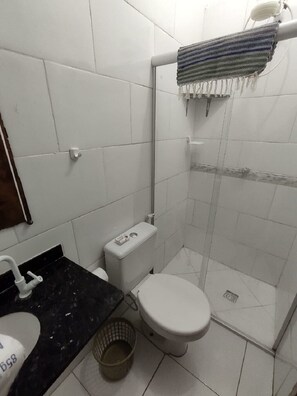 Bathroom - Boa Vida Hostel, your house in Baiano Itacare, Suite 1 (BA)