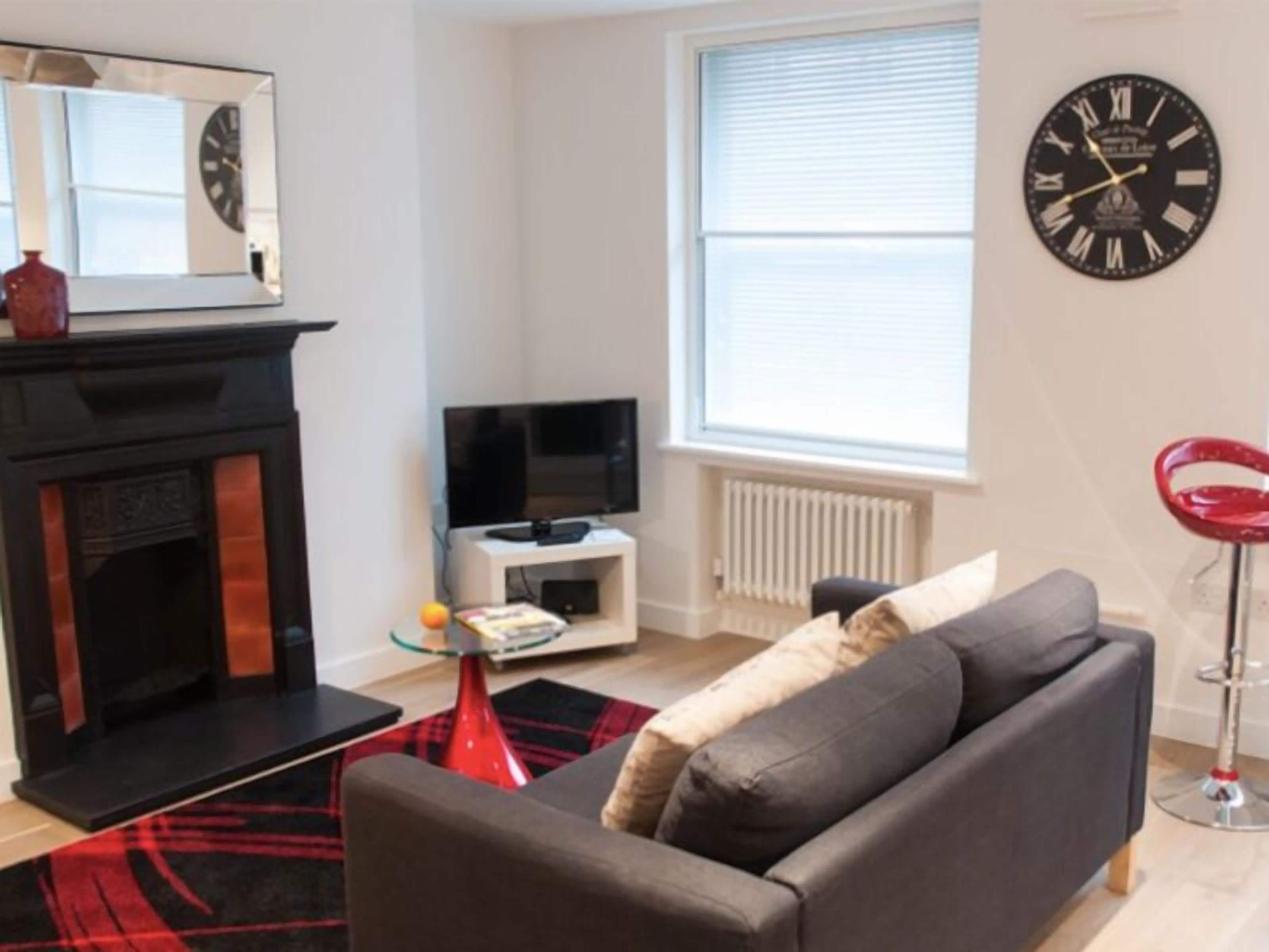 Apartment, 1 Bedroom | Living room