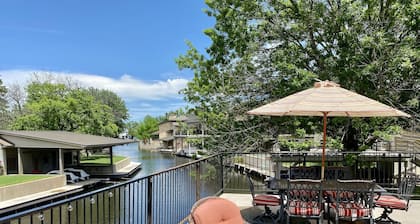 The Gathering Place on Lake LBJ, Waterfront Home on a Quiet Cove!