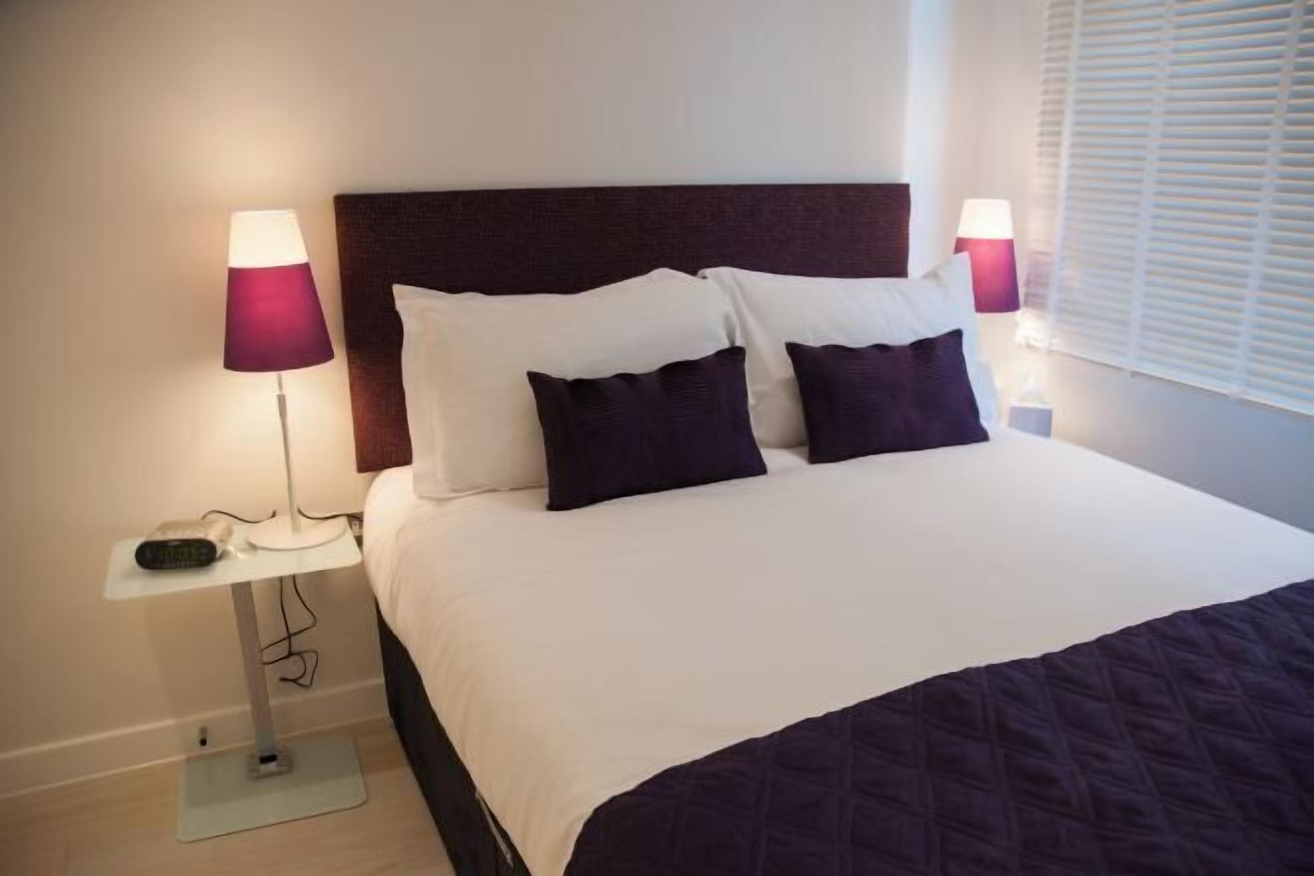 Een kluis op de kamer, individueel gemeubileerd