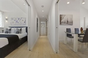 Apartment, 2 Bedrooms | Living area