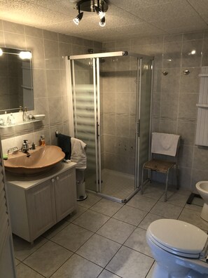 Hair dryer, towels