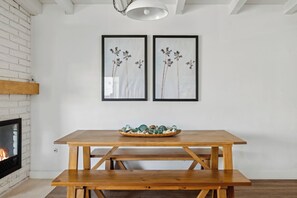 Dining - 28th Street beach house w/ OCEAN VIEW, steps to sand and pier, AIR CONDITIONING! (Newport Beach)